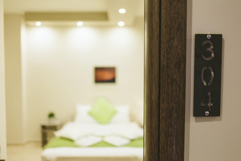 Zonita Guest House เนอาปลายา ภายนอก รูปภาพ