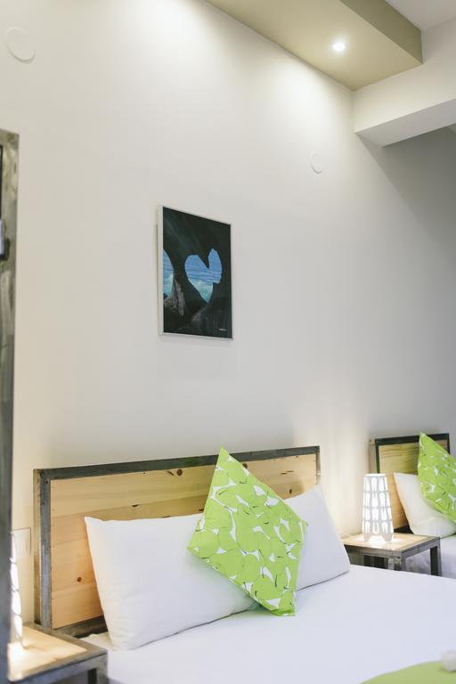 Zonita Guest House เนอาปลายา ภายนอก รูปภาพ