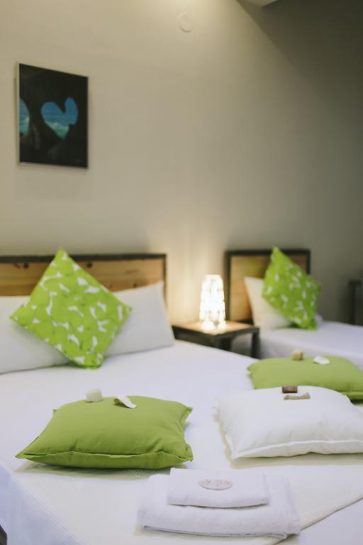 Zonita Guest House เนอาปลายา ภายนอก รูปภาพ